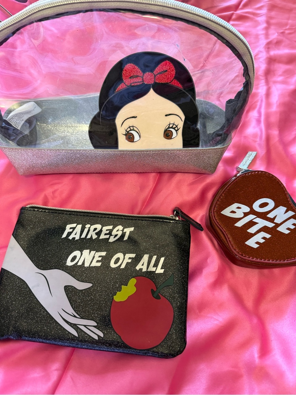 Danielle Nicole Snow White Themed Cosmetic Bag Trio